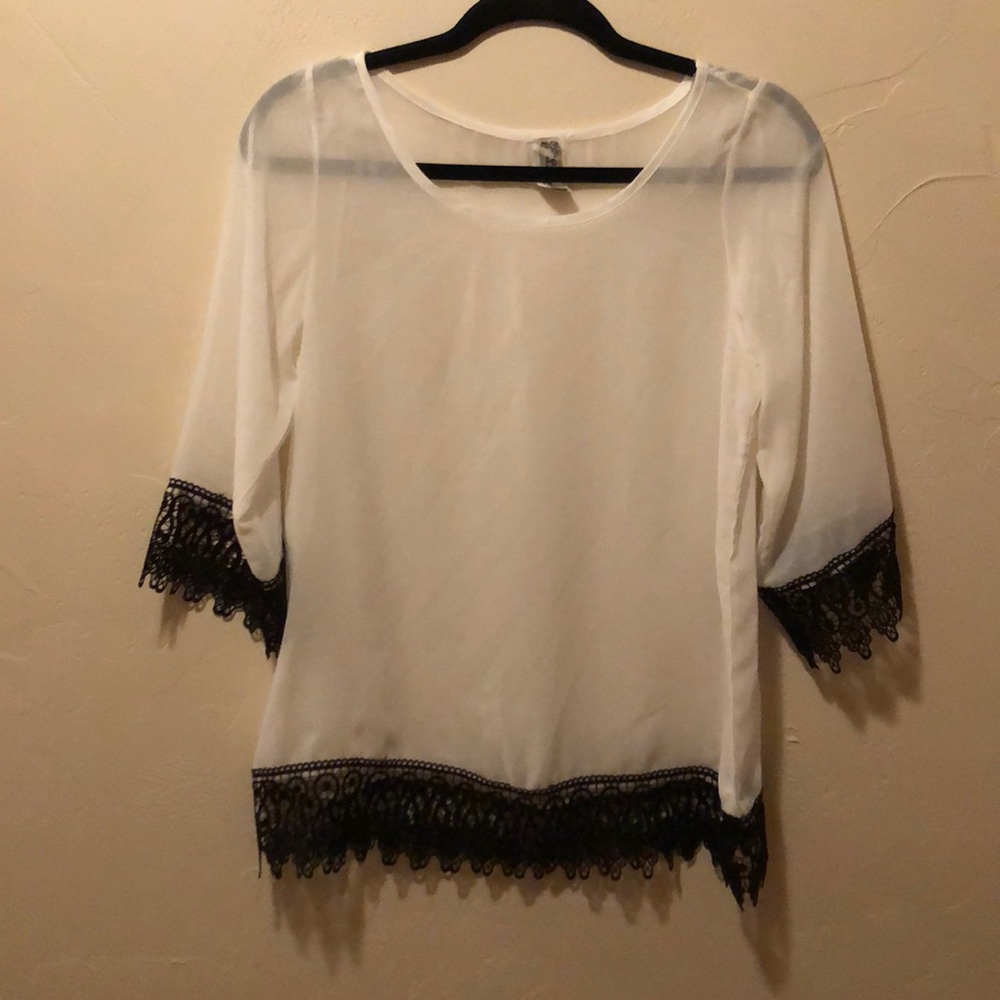 Cute white shirt with black lace